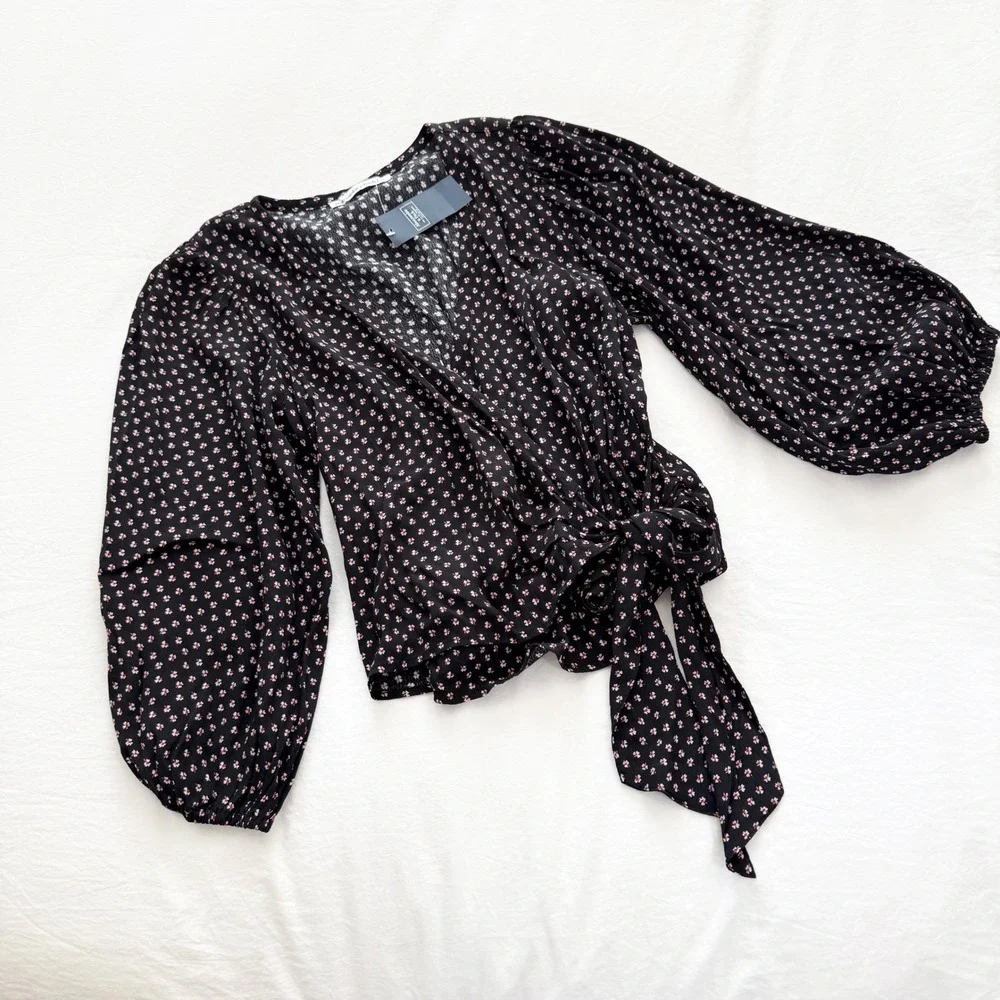 Abercrombie & Fitch Black Floral Wrap Tie Blouse Puff Sleeve Size S